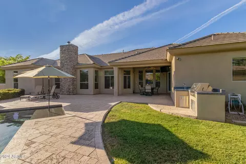 Exterior - 2091 E Coconino Ct, Gilbert, AZ 85298 photo 4 of 20