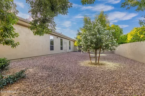 Exterior - 2091 E Coconino Ct, Gilbert, AZ 85298 photo 9 of 20