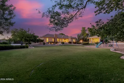 Exterior - 2091 E Coconino Ct, Gilbert, AZ 85298 photo 14 of 20