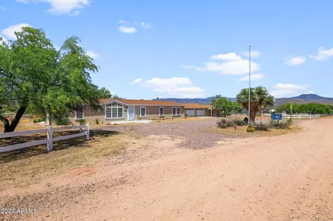 214 W Lunker Ln, Tonto Basin, AZ 85553