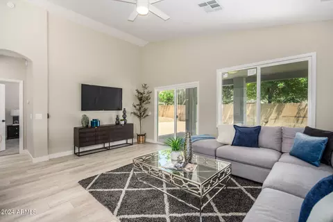 2484 E Del Rio Ct, Gilbert, AZ 85295 photo 10
