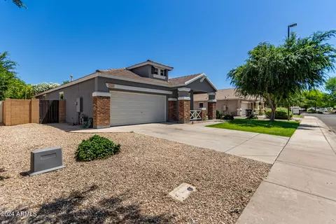 2484 E Del Rio Ct, Gilbert, AZ 85295 photo 5