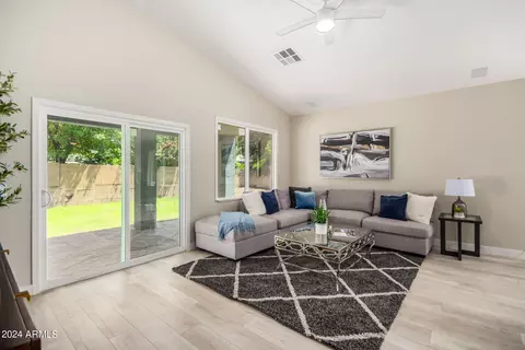 2484 E Del Rio Ct, Gilbert, AZ 85295 photo 11