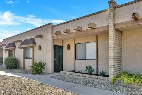 956 N Cherry St, Mesa, AZ 85201 photo 2