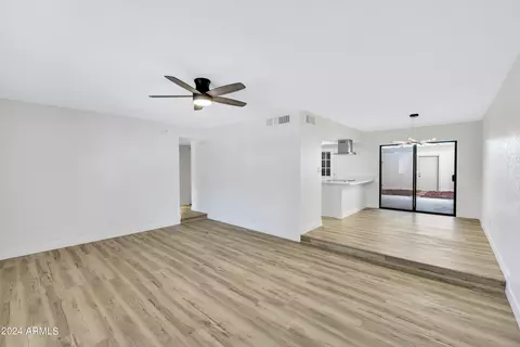 956 N Cherry St, Mesa, AZ 85201 photo 4