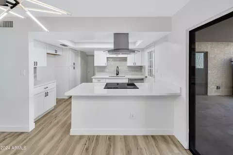 956 N Cherry St, Mesa, AZ 85201 photo 8
