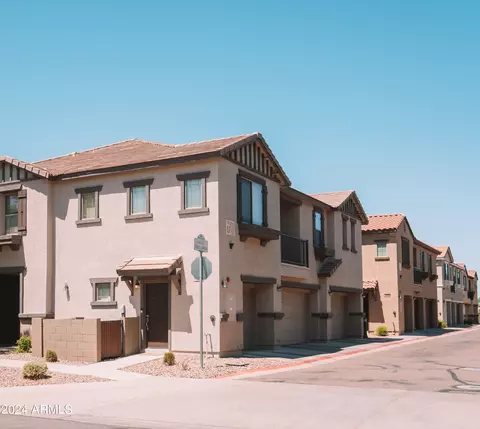 1330 S Aaron -- #200, Mesa, AZ 85209