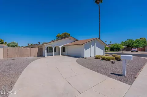 8603 N 55th Dr, Glendale, AZ 85302