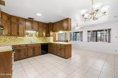 3035 N 21st Pl, Phoenix, AZ 85016 photo 19