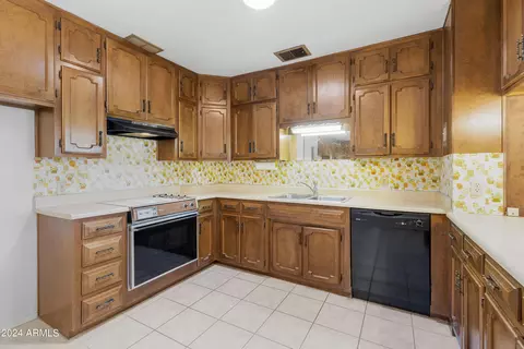 3035 N 21st Pl, Phoenix, AZ 85016 photo 3
