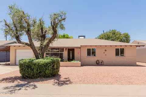 3829 W Solar Dr, Phoenix, AZ 85051