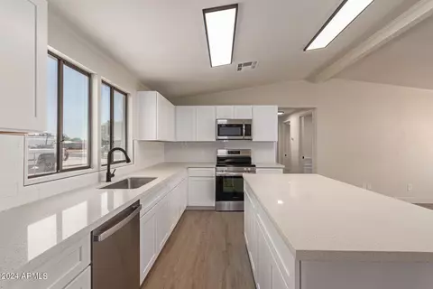 9466 Escondido Ave, Mesa, AZ 85208 photo 16