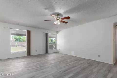 828 E Le Marche Ave, Phoenix, AZ 85022 photo 2