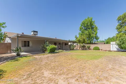 828 E Le Marche Ave, Phoenix, AZ 85022 photo 4