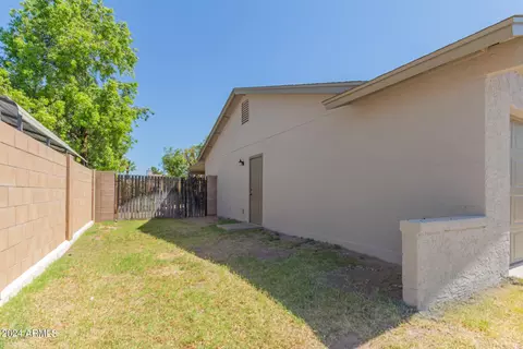 828 E Le Marche Ave, Phoenix, AZ 85022 photo 6