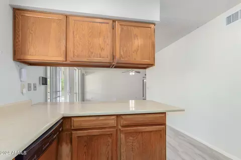 828 E Le Marche Ave, Phoenix, AZ 85022 photo 16