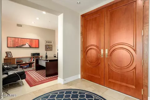 2402 Esplanade Ln #201, Phoenix, AZ 85016 photo 6