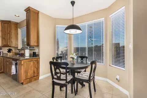 Dining - 907 E Brookwood Ct, Phoenix, AZ 85048 photo 2 of 2