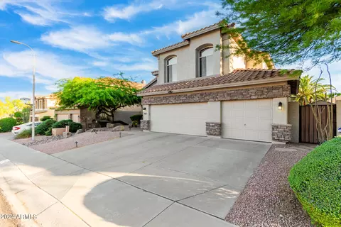 Exterior - 907 E Brookwood Ct, Phoenix, AZ 85048 photo 10 of 23