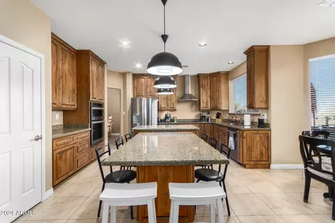 Kitchen - 907 E Brookwood Ct, Phoenix, AZ 85048 photo 3 of 5