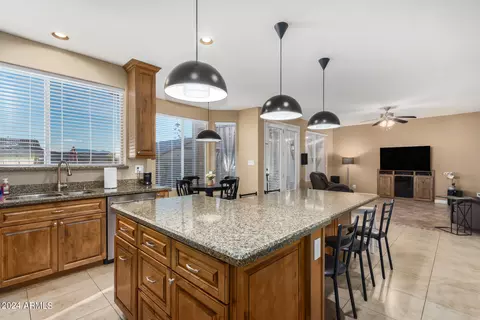 Kitchen - 907 E Brookwood Ct, Phoenix, AZ 85048 photo 2 of 5