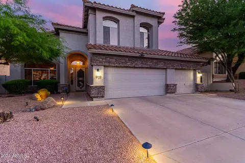 Exterior - 907 E Brookwood Ct, Phoenix, AZ 85048 photo 3 of 23