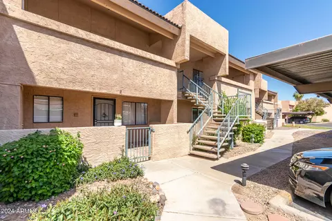 10828 N Biltmore Dr #222, Phoenix, AZ 85029