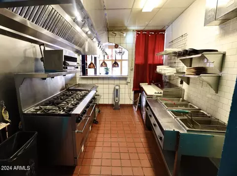 Kitchen - 1 Howell Ave, Bisbee, AZ 85603 photo 4 of 9