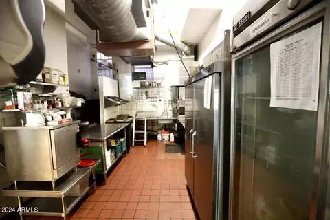 Kitchen - 1 Howell Ave, Bisbee, AZ 85603 photo 8 of 9