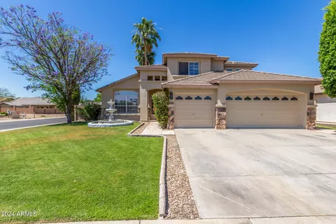 278 E Gail Dr, Gilbert, AZ 85296 photo 2