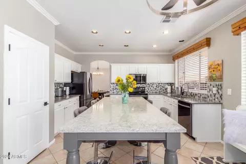 278 E Gail Dr, Gilbert, AZ 85296 photo 15