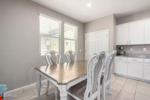 308 N 56th Pl, Mesa, AZ 85205 photo 7