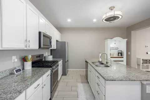 308 N 56th Pl, Mesa, AZ 85205 photo 9