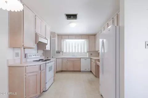 6545 N 1st Pl, Phoenix, AZ 85012 photo 28