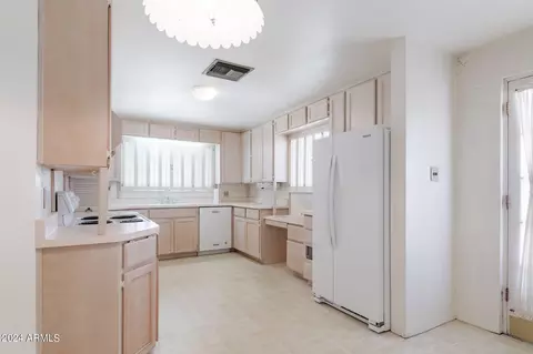 6545 N 1st Pl, Phoenix, AZ 85012 photo 29