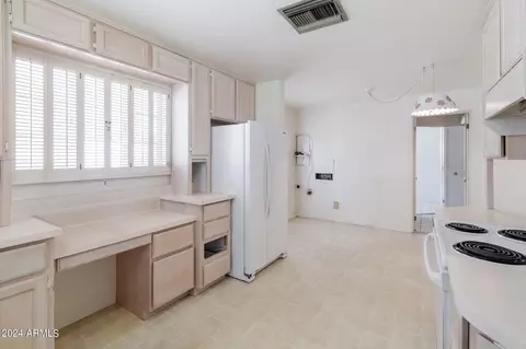 6545 N 1st Pl, Phoenix, AZ 85012 photo 31