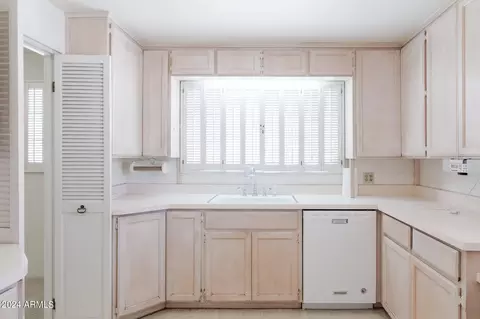 6545 N 1st Pl, Phoenix, AZ 85012 photo 30