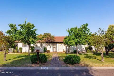 6545 N 1st Pl, Phoenix, AZ 85012 photo 24