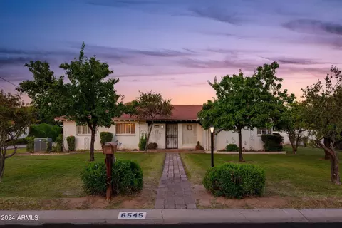 6545 N 1st Pl, Phoenix, AZ 85012