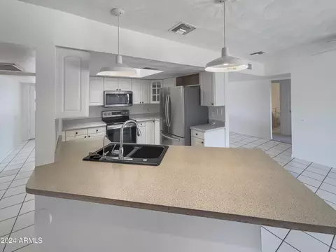 3363 W Pershing Ave, Phoenix, AZ 85029 photo 2
