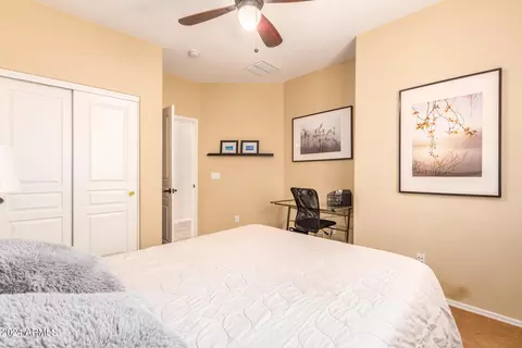 3735 E Sebastian Ln, Gilbert, AZ 85297 photo 13