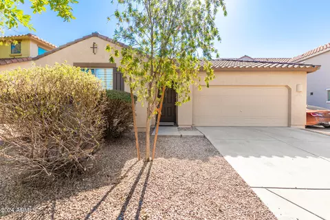 3735 E Sebastian Ln, Gilbert, AZ 85297
