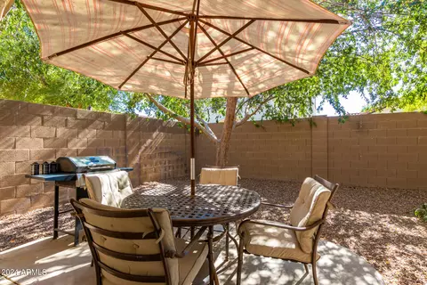 3735 E Sebastian Ln, Gilbert, AZ 85297 photo 24
