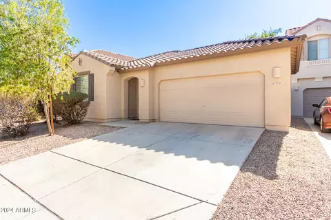 3735 E Sebastian Ln, Gilbert, AZ 85297 photo 3