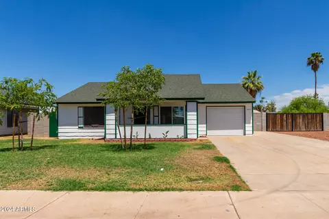 10815 N 72nd Dr, Peoria, AZ 85345