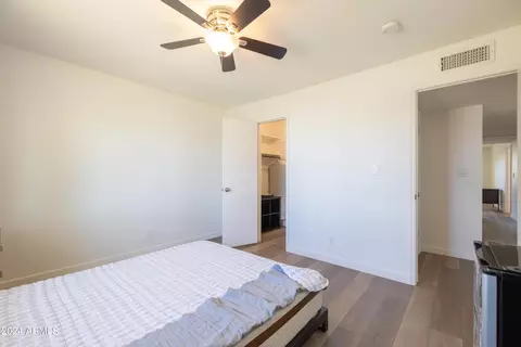 Bedroom - 335 E Carter Dr, Tempe, AZ 85282 photo 8 of 11