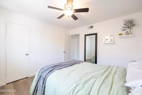 Bedroom - 335 E Carter Dr, Tempe, AZ 85282 photo 5 of 11