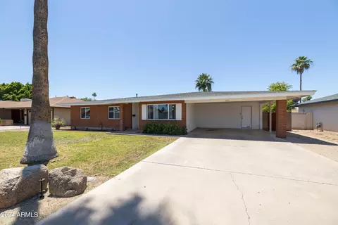 335 E Carter Dr, Tempe, AZ 85282