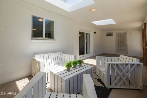 Exterior - 335 E Carter Dr, Tempe, AZ 85282 photo 8 of 22