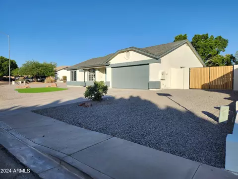 8113 Enrose St, Mesa, AZ 85207 photo 2